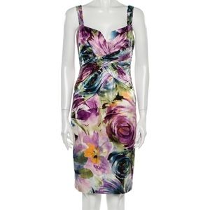 Silk knee length dress. Size XS Floral. In great condition!